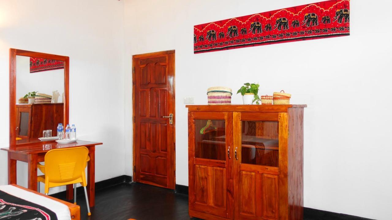 Regina Beach Bungalow Trincomalee Extérieur photo